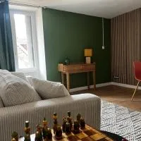 Charmant appartement - Centre historique Aubusson, hotel em Aubusson