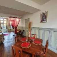 Cozy-Home Spacious and bright apartment โรงแรมในมงตาร์ฌี