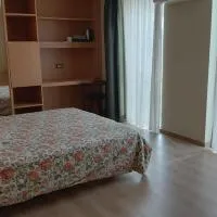Kamerverhuur Bascule, hotell i Roeselare