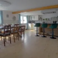 Ferienhaus Rhingass bis 10 P nahe Europapark, מלון בזסבאך אם קייזרשטוהל