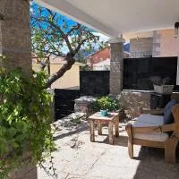 Casa Rústica, hotel a Zarzalejo