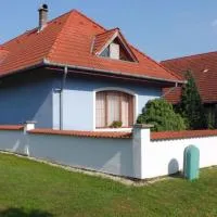 Kristóf apartmanházak, hotel di Balatonberény