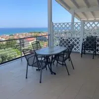 VILLA ARCANGELO Lo, hotel v destinácii Mandatoriccio Marina