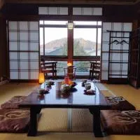 Yamanaka Onsen NEGURA 1minute to Public Bath Private Traditional Japanese Cozy, hotel em Yamanaka