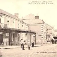 Hotel de la gare, hotel v mestu Château-du-Loir