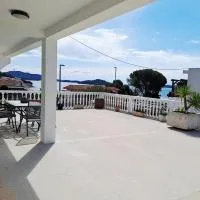 Apartman Iva, hotel sa Tisno