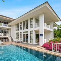 The Tropic Moderne Villa - Luxury Beachside Villas with Private Pool, Hotel in Đ&agrave; Nẵng