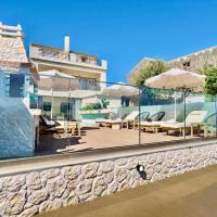 Beachfront Villa Anatoli Sidari with private heated pool by DadoVillas, hotel em Sidari
