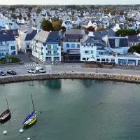 Logis Hotel Du Port, Hotel in Plobannalec-Lesconil