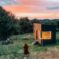 La Voie Romaine 1 by Tiny Away, hotel u gradu 'Saint-Sébastien'