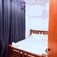 Yaraa home stay, hotel u gradu Lukasgoda