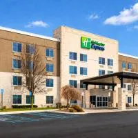 Holiday Inn Express Wixom by IHG, hótel í Wixom