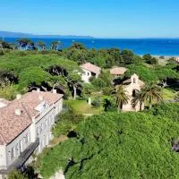 Le Hameau Des Pesquiers Ecolodge & Spa, Curio Collection By Hilton, hotelli Hyèresissä