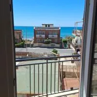 Marina di Ardea - Casa vista mare vicino Roma Ristrutturata 2026 con Aria Condizionata, hotel en Ardea