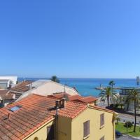 55E - Superbe studio climatis&eacute; enti&egrave;rement r&eacute;nov&eacute; au 5&egrave;me et dernier &eacute;tage sur le bord de Mer de Menton, vie&scaron;butis Mentone