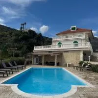 Villa Frank, hotel en Itala