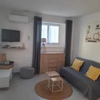 sigis house، فندق في Florensac