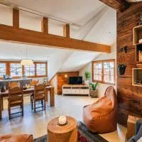 사스그룬트에 위치한 호텔 Ruhiges Alpen-Chalet mit Badewanne und Bergblick