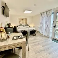 1,5 Zimmer Apartment in S-Bahn Nähe, 35 qm, max 4 Pers, zentral, private Terasse, Internet 250 MBit, hotel en Gärtringen