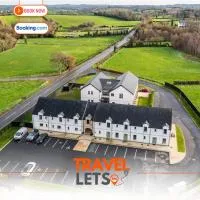 Homestead Hillsborough By Travel Lets Short Term Rental Agency Hillsborough Featuring Apartments, Deluxe Double Suites & Triple Ensuite Rooms, hotel en Hillsborough