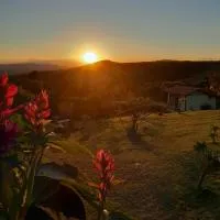 Pousada Canto da Lua - Charme, intimismo e uma linda vista para o Pôr-do-Sol -Wi-Fi, ξενοδοχείο σε Carrancas