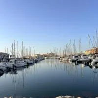 Appartement cosy parking privé - port plage à pied, viešbutis mieste Leucate-Plage