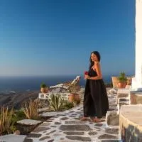 Castrum Traditional Sunset Suites, khách sạn ở Plaka Milou