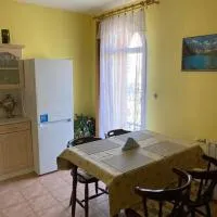 Marika Apartman 2, hotel a Lesencetomaj