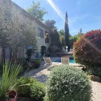 Rez de Jardin d'une Bastide VILLA LA GARDI avec Piscine privée, hotel sa La Garde-Freinet