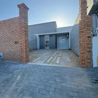 SmartCity Aquiraz Casa prox ao Beach Park e praias, hotelli kohteessa Aquiraz