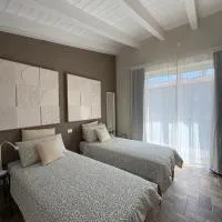 Fuoridicampo beige, hotel din Roncovetro