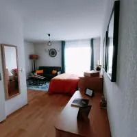 Studio avec parking gratuit, hotel v destinaci Cenon