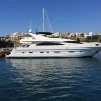 Los mejores hoteles con jacuzzi en la habitación en Barcelona Ciudad 19 Motor Yacht Dandy