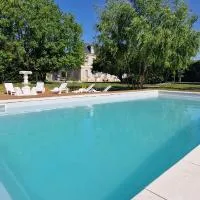 Suite Demoiselle du Château, hotel u gradu Gaillan-en-Médoc