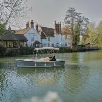 The Kingfisher, hotel i Bedford