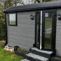 Peaceful Shepherd Hut near Clovelly, hotell i Bideford