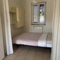 Cozy Open Space Near Rho Fiera & Milan, hotel em Vittuone