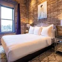 124 Lofts - Downtown Dundee - Walk to Dining – hotel w mieście West Dundee