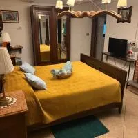 Camera Glicine con bagno privato, hotell i Castellero