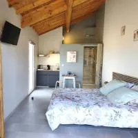 Saulcet에 위치한 호텔 Chambre indépendante, sdb privée