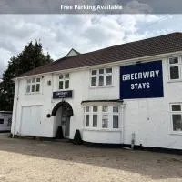 OYO Greenway Stays, hotel di Uxbridge