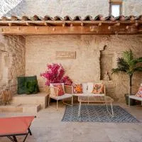 Maison l’Oustaou Cornillonnais, hôtel à Cornillon-Confoux