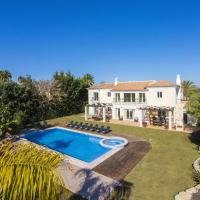 Villa Mar by Algarve Holidays, hotel en Almancil