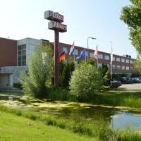 Atlas Hotel Holiday, хотел в Спайкенизе