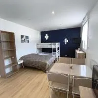 Studio MARINE, neuf, proche Royan&Plages-calme&tt équipé,, hotell i Breuillet