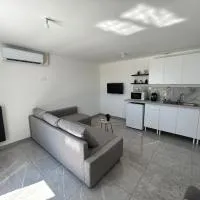 Modern and peaceful home, hotel en Autainville