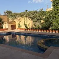 Stella & Stone Guesthouse, hotel en Għarb