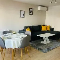 Апартамент Център Сливен 1: Sliven şehrinde bir otel