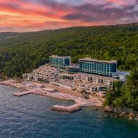 Rijeka में, होटल Hilton Rijeka Costabella Beach Resort And Spa