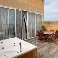 De Rock Penthouse, hotel din Sannat